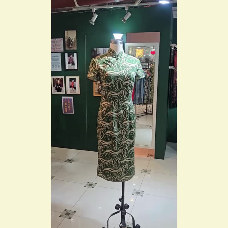 【VINTAGE 悦裳】新式改良复古旗袍  墨绿色条纹旗袍 - 旗袍 - 棉 绿色