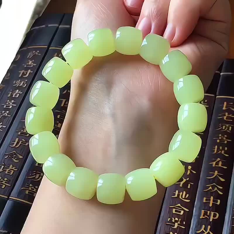 纯天然和田玉 若羌黄口老料12 X 13毫米直切手链精品料子细腻 - 手链/手环 - 水晶 