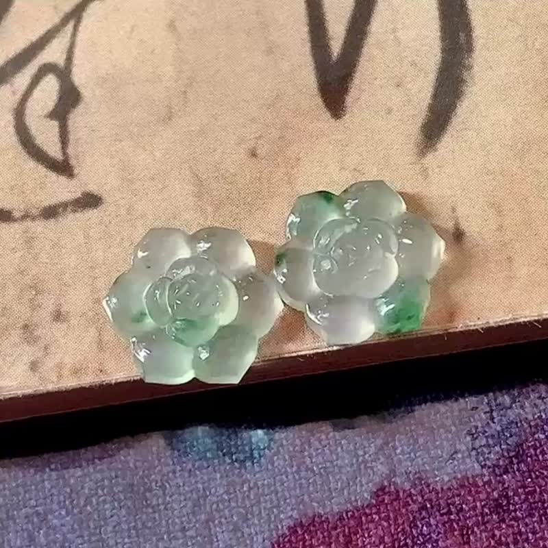 冰种翡翠天然翡翠A吊坠戒指耳环 • 冰种莲花翡翠裸石 - 戒指 - 玉石 绿色