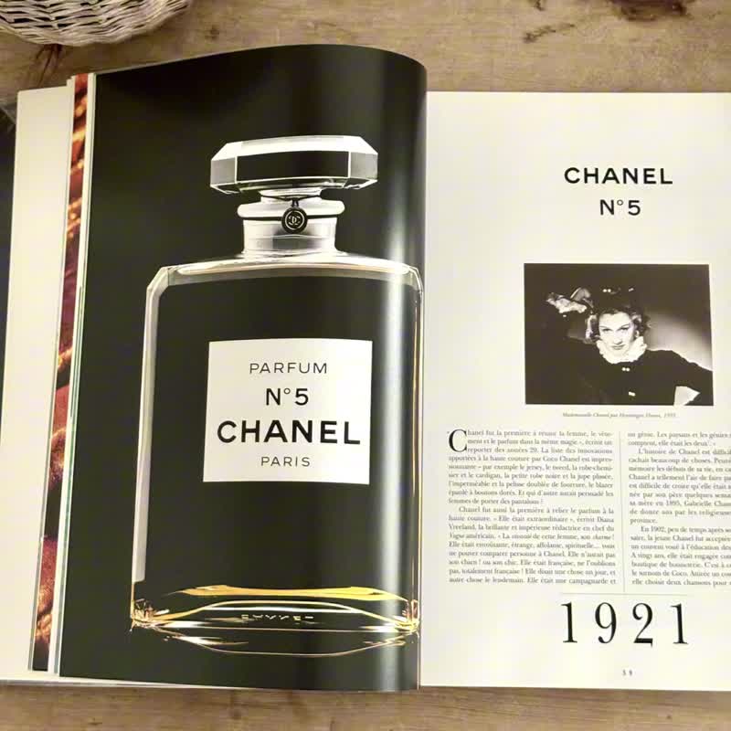 30961-法国1998年书籍 PARFUMS de LÉGENDE 香水传奇 - 刊物/书籍 - 纸 