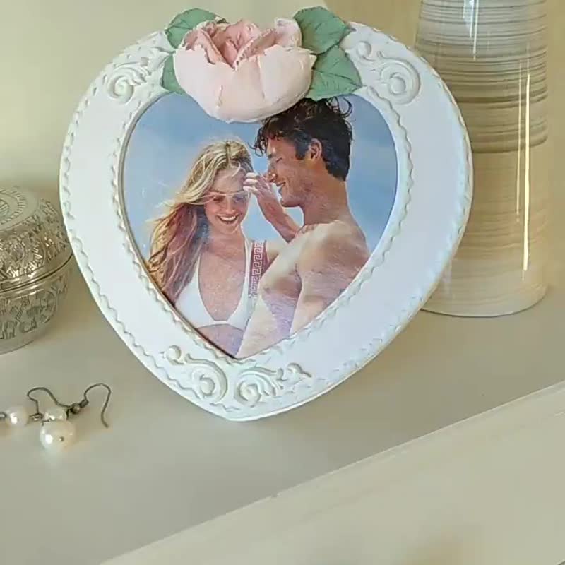 相框 乡村风爱心相框，缀有玫瑰，粉色相框，婴儿房装饰 - 儿童家具 - 木头 粉红色