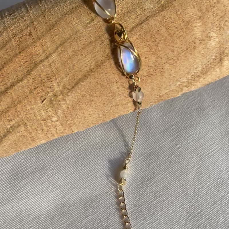 月光石_六月诞生石_金属编织手链_铜镀 14K 金_矿石水晶饰品 - 手链/手环 - 半宝石 透明