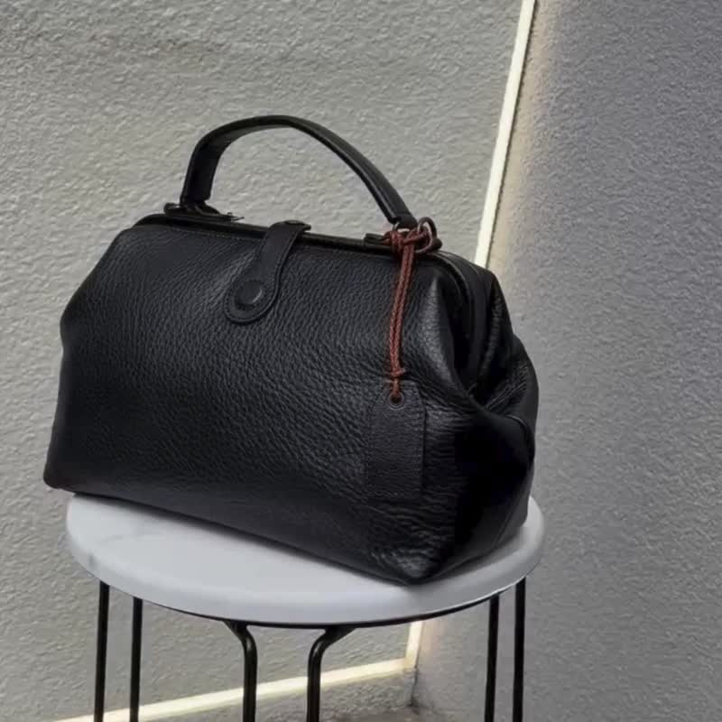 情人节礼物 Atelier nuu 时尚精致杜勒斯包 黑色 医生包  礼物 - 侧背包/斜挎包 - 真皮 黑色