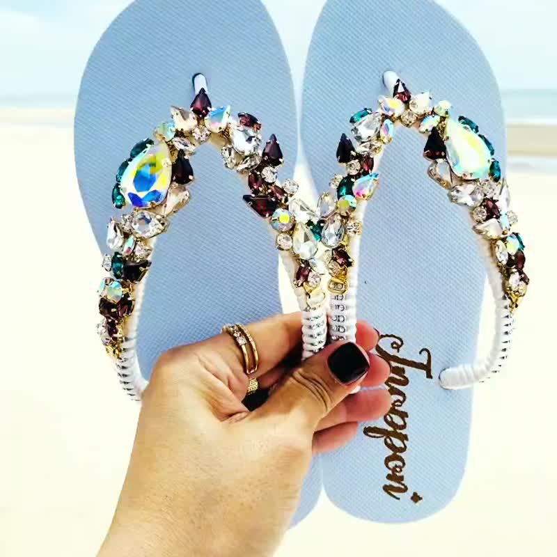 Jeweled Flip Flops Bling Flip Flops White Rhinestone Sandals Beach Sandals Shoes - 拖鞋 - 其他材质 白色
