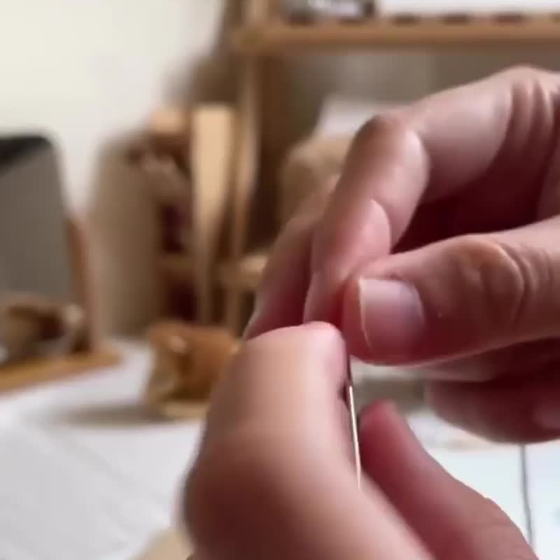 手抄纸刺绣 纸刺绣 小雏菊-半朵 paper embroidery - 卡片/明信片 - 纸 卡其色