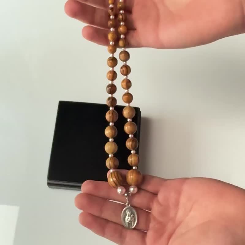 以色列进口项链・橄榄木&施华洛世奇珍珠・圣女小德兰圣牌8231605 - 项链 - 其他材质 