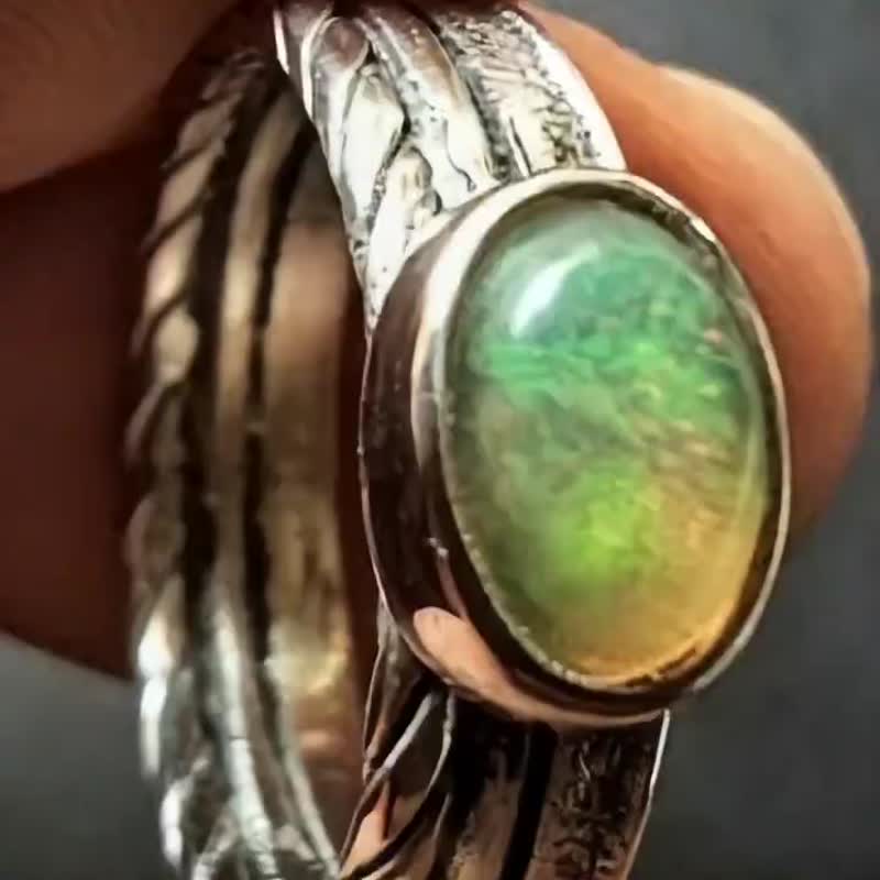 【Captain Flint手作银饰】月隐之环 天然蛋白石 925纯银戒指 - 戒指 - 宝石 多色