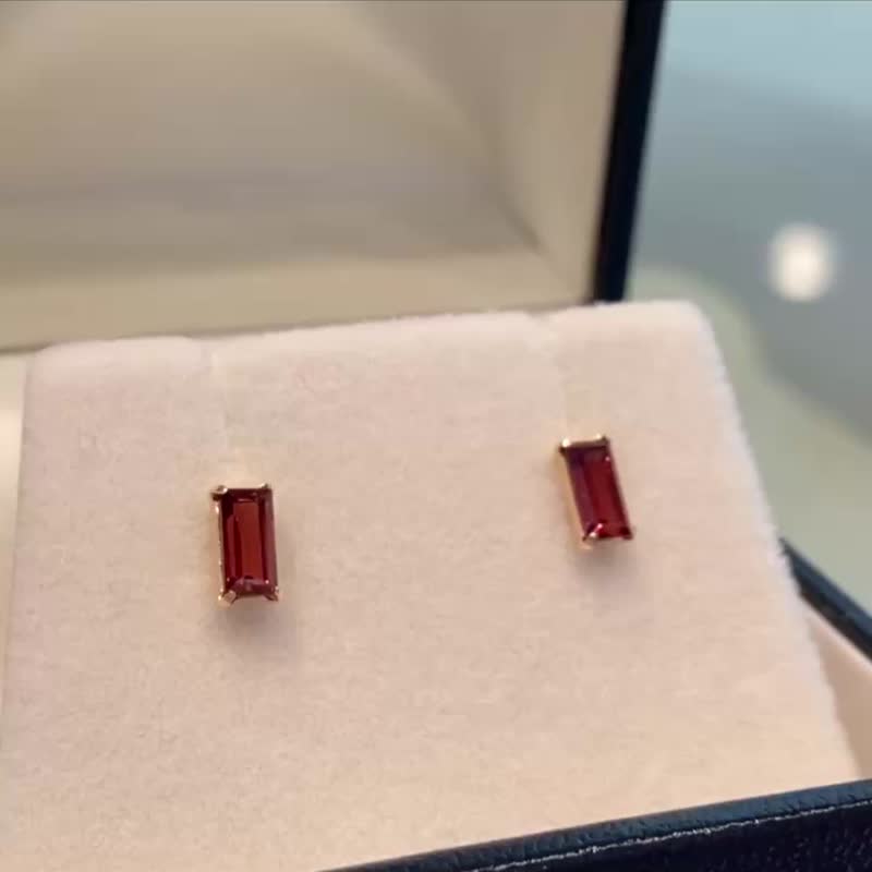 石榴石耳针 耳环 18K (AU750) 日本制造 耳夹耳环 - 耳环/耳夹 - 半宝石 红色
