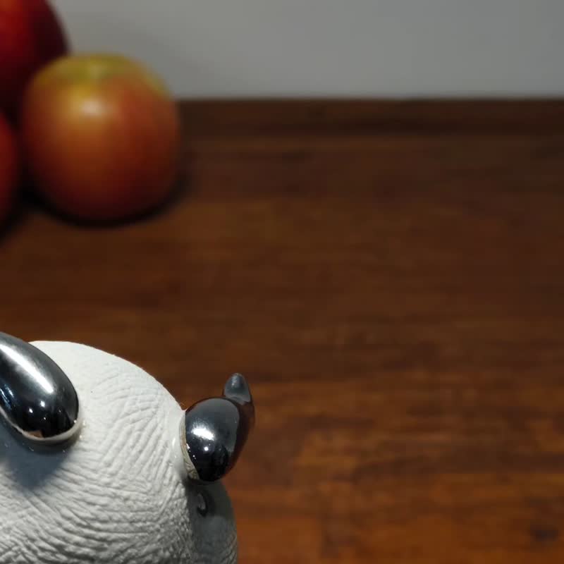 巳蛇年限定【有蛇有得】新年礼物 陶瓷艺品茶宠摆件 - 摆饰 - 瓷 银色