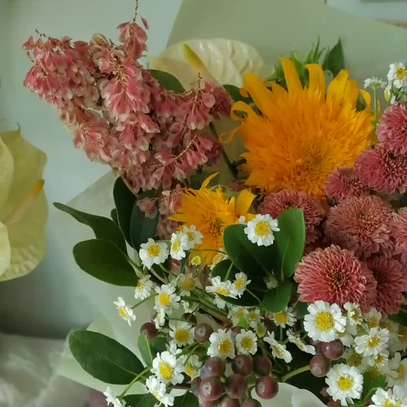 10月周花订购 花束 鲜花 中山区包邮 双北可配送 为一周增添好心 - 植栽 - 植物．花 多色