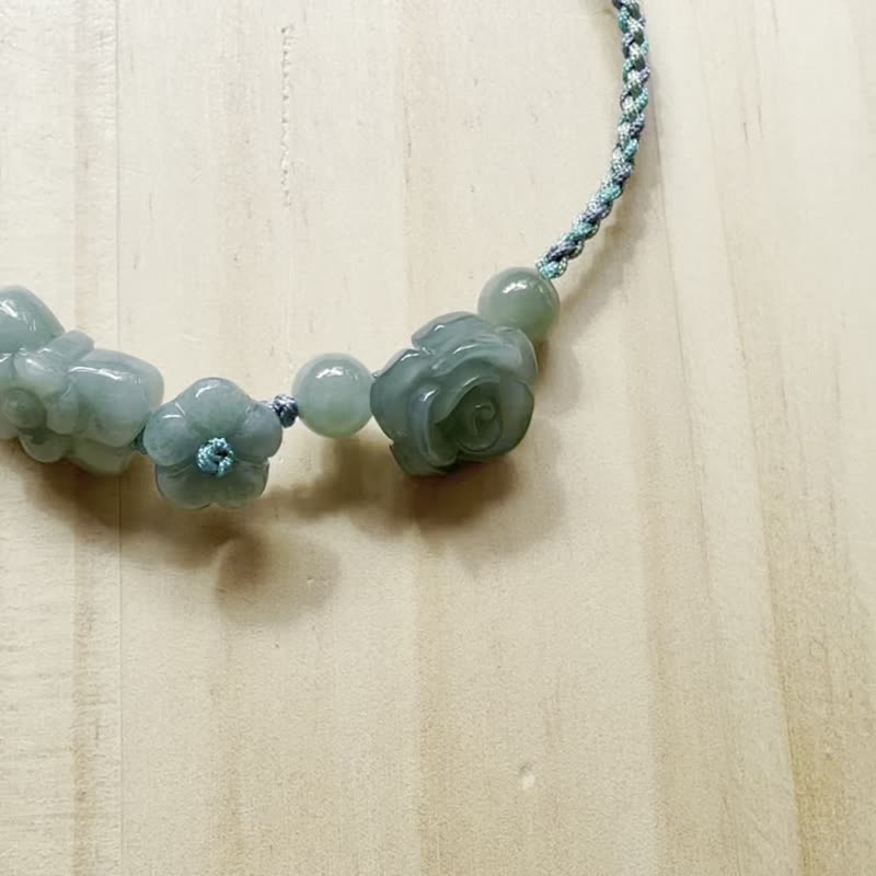 手工編織翡翠手链 — 玫瑰与小狗 - 手链/手环 - 玉石 绿色