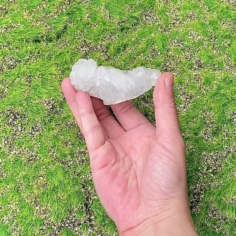 天然原矿纯净白色钻石鱼眼石晶簇 释放负面磁场 提升洞察力 - 摆饰 - 水晶 白色