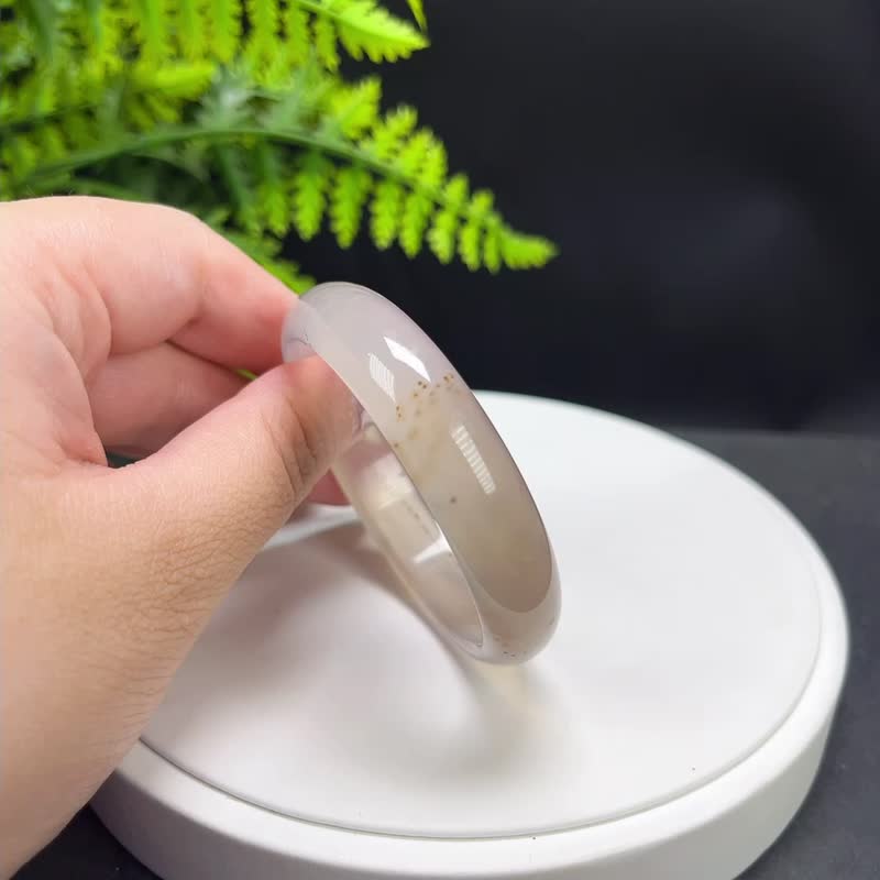 精品 渐变灰白玛瑙手镯 52MM 冰润起光 满天星玉髓手环 平衡繁荣 - 手链/手环 - 半宝石 灰色