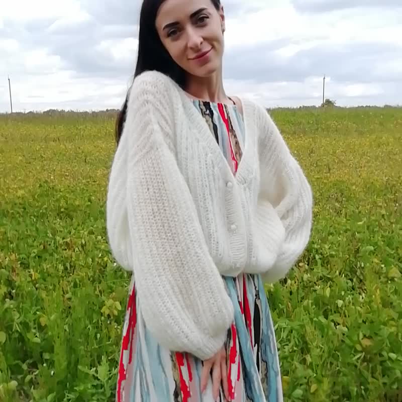 Ivory Women Mohair Knitted Sweater Wide Long Sleeve Cardigan Oversized Jacket - 女装针织衫/毛衣 - 羊毛 白色