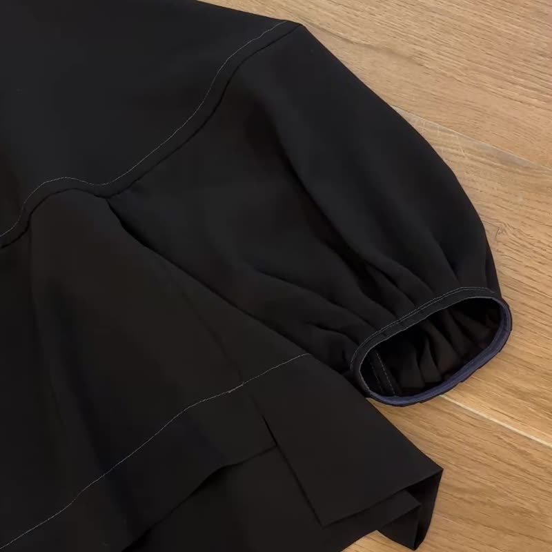 特殊剪裁立体黑上衣 - 女装上衣 - 聚酯纤维 黑色