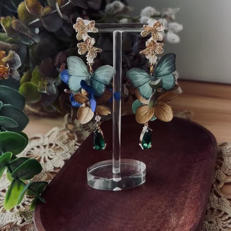 复古蝴蝶真花耳环 - 耳环/耳夹 - 植物．花 绿色