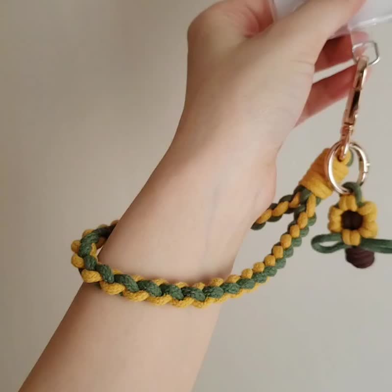 编织小花盆手机挂绳 手腕绳 - 挂绳/吊绳 - 棉．麻 多色