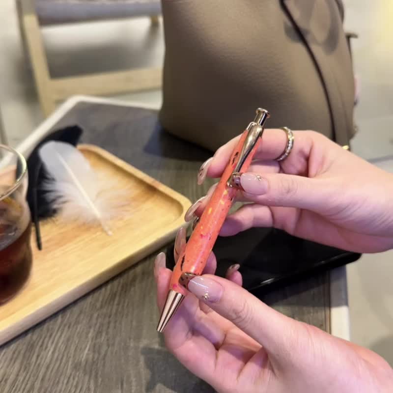 再衣笔 - 圆珠笔/中性笔 - 环保材料 