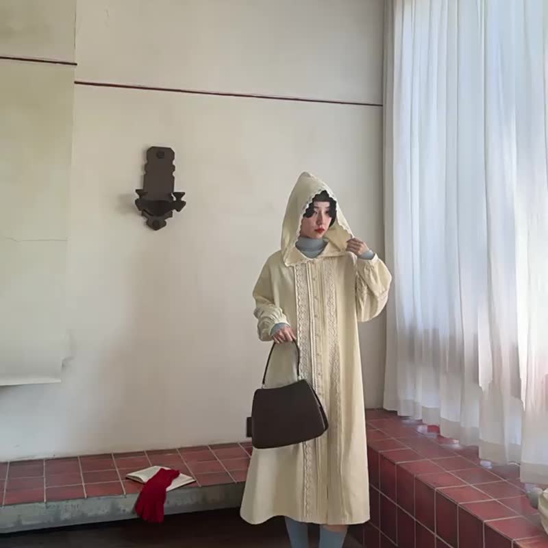 米黃色 蕾絲花邊娃娃帶帽裙 復古自由收腰寬鬆洋裝連身裙 - 洋装/连衣裙 - 棉．麻 黄色