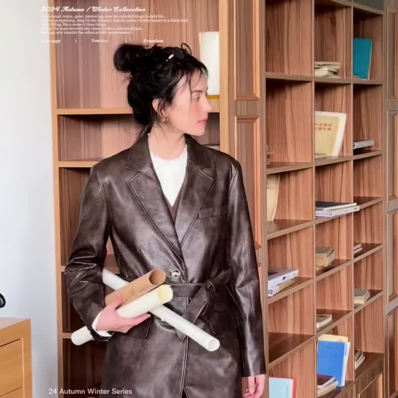 灰棕色 都市建築師 復古西裝皮衣 環保PU皮機車外套夾克 - 女装休闲/机能外套 - 聚酯纤维 咖啡色