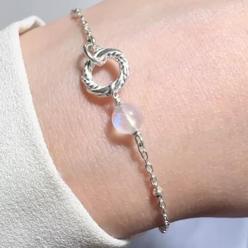 多层次风格-水纹扭圈X 月光石-纯银系手链 - 手链/手环 - 银 银色