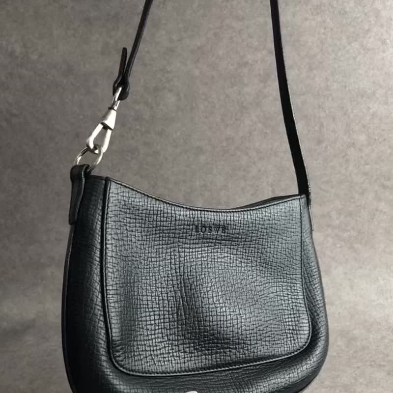 【 日本直送 名牌中古包 】LOEWE 罗威 经典手提包 黑色 压印Logo 皮革 迷你包 vintage 古董 dxvbfj - 手提包/手提袋 - 真皮 黑色