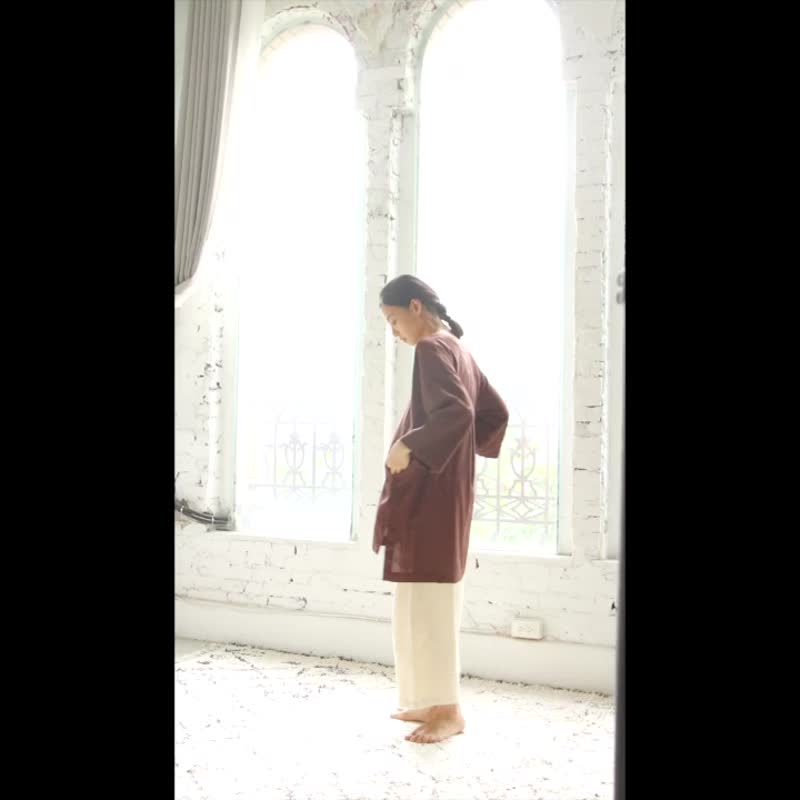 OMAKE 钥匙领中性长上衣 / 棉麻 深棕 - 女装上衣 - 亚麻 咖啡色