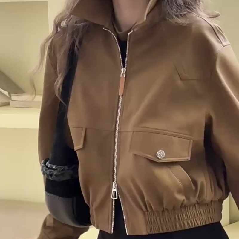 榛果棕 革紋舊夢 做舊磨砂仿麂皮PU皮夾克 復古機車風短外套 - 女装休闲/机能外套 - 人造皮革 咖啡色