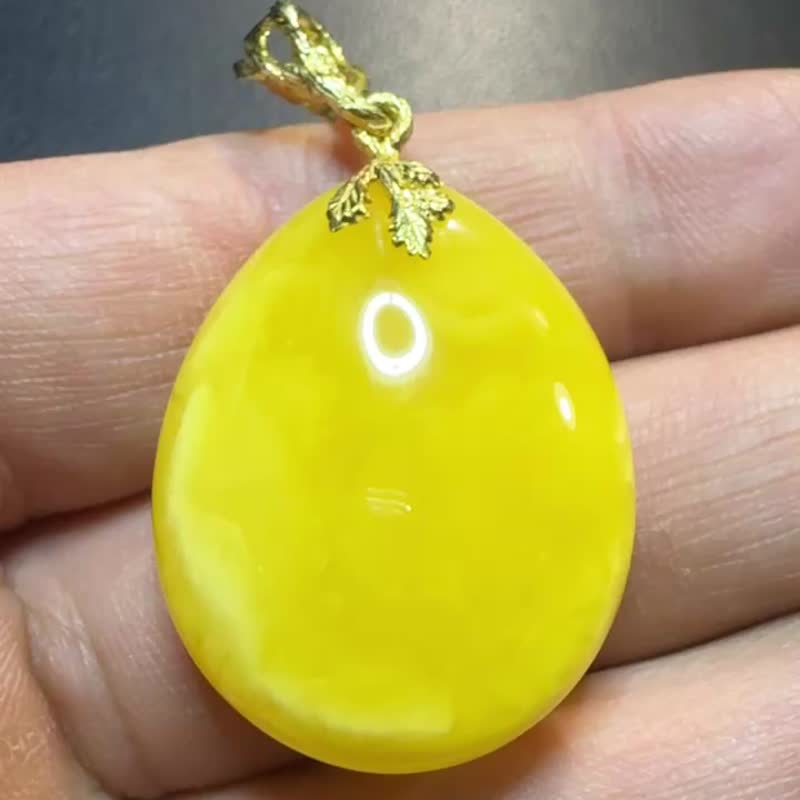 独特的黄琥珀悬饰 波罗的海琥珀悬饰 销售琥珀的独家商店 - 项链 - 半宝石 黄色