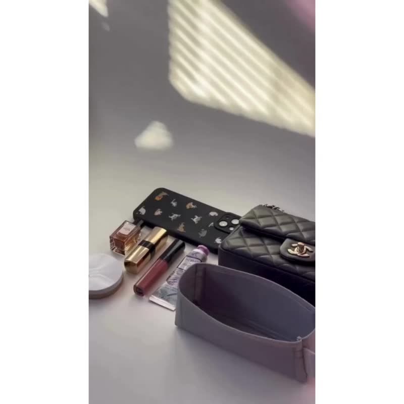 【香港制造|韩国绒布】手制内袋 Chanel Classic Flap 17cm - 化妆包/杂物包 - 其他材质 多色