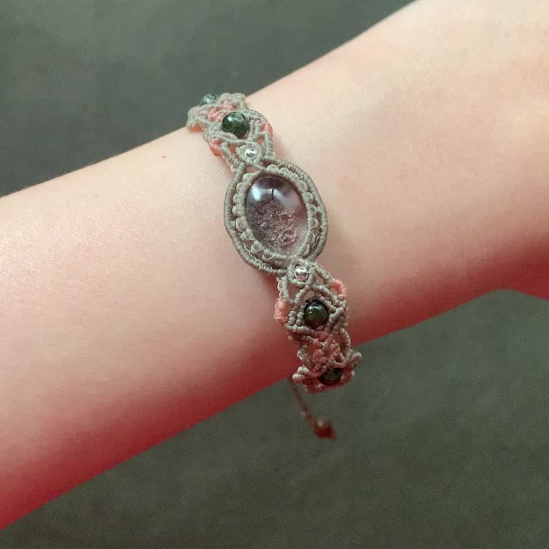 NB39/SS24~幽灵水晶 l 蜡线 l 手工编织 l 手环 - 手链/手环 - 半宝石 粉红色