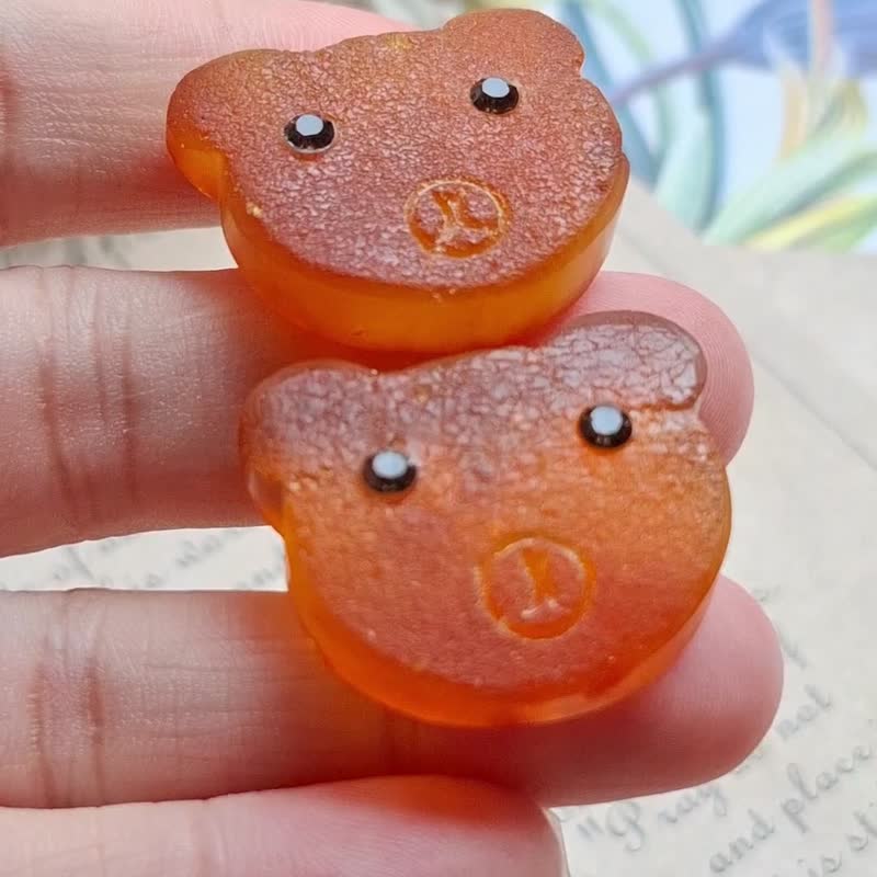 (沉默熊上耳) 琥珀蜜蜡原矿原石 双面留皮不规整 超萌 耳钉耳环 - 耳环/耳夹 - 纯银 金色