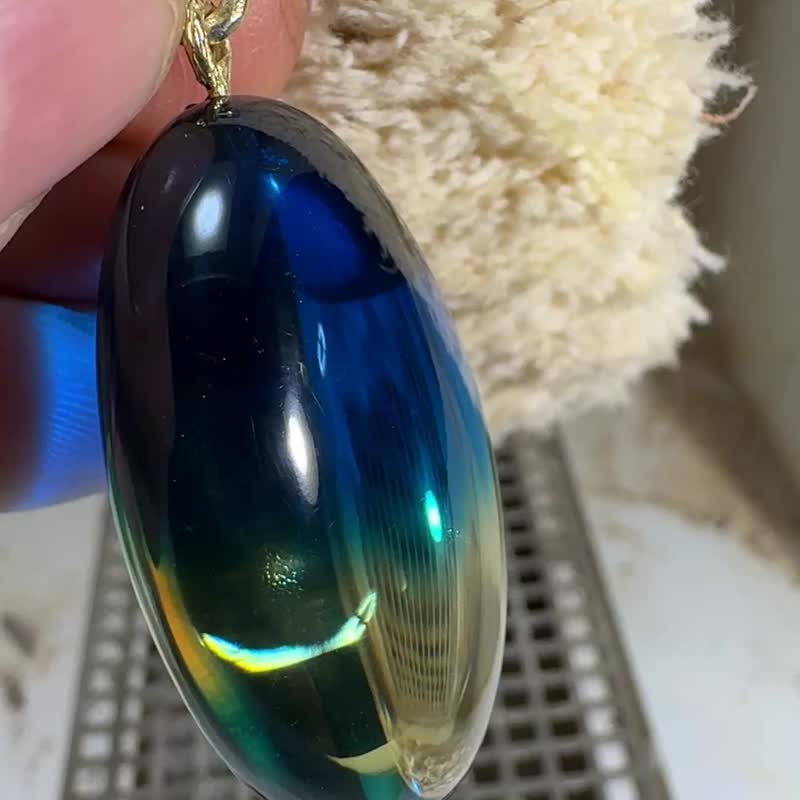 稀有透明蓝波罗的海琥珀吊坠 独特手工珠宝 - 项链 - 半宝石 蓝色