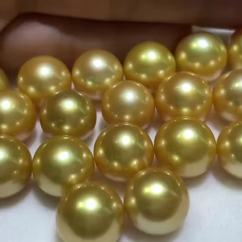 金珠天然海水珍珠 南洋金珠   18K金素耳钉 - 耳环/耳夹 - 珍珠 金色