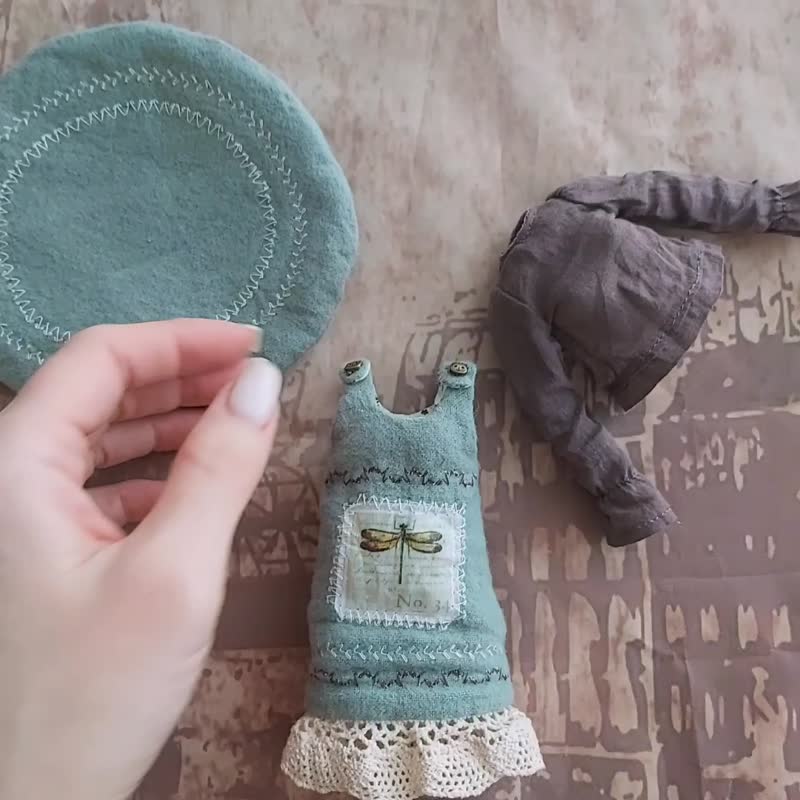 布莱斯娃娃服装：绿色洋装、贝雷帽、衬衫、袜子 - 玩具/玩偶 - 棉．麻 绿色