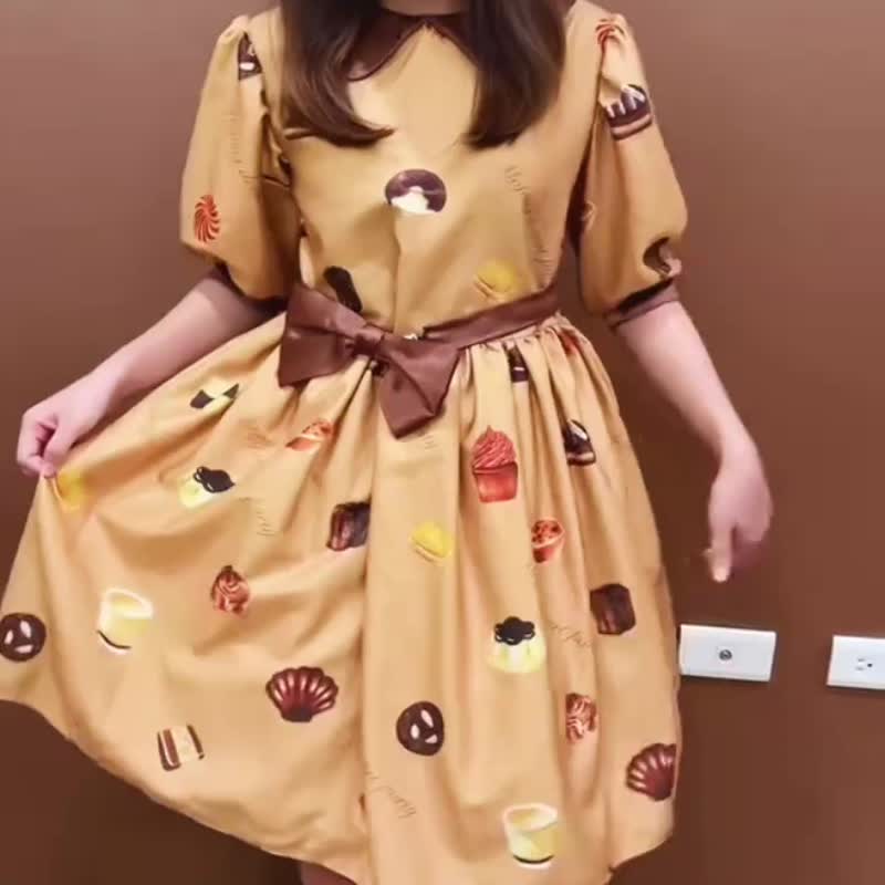 甜点派对 原创印花手作轻盈洋装 - 洋装/连衣裙 - 棉．麻 卡其色