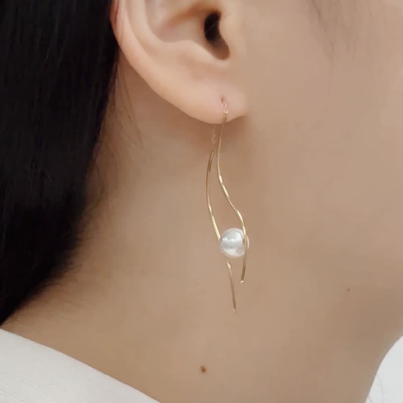 珍珠316医疗钢耳环/针式耳环 垂坠耳环 珍珠耳环 金色耳环 生日礼 - 耳环/耳夹 - 不锈钢 金色