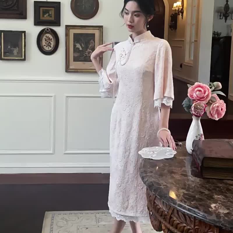 淡粉色 風信子 蕾絲花邊肌理改良旗袍 復古改良新中式國風洋裝裙 - 旗袍 - 聚酯纤维 粉红色