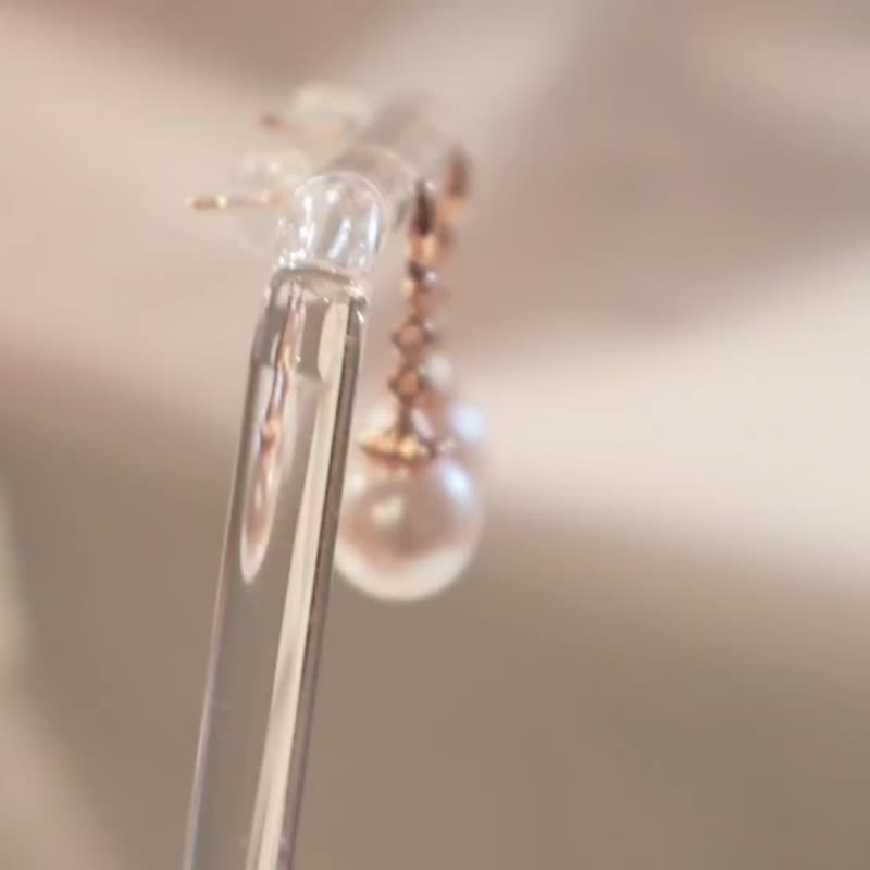 日本 Akoya 珍珠耳环7.5-8mm 18k金镶钻 天然钻石 - 耳环/耳夹 - 珍珠 金色