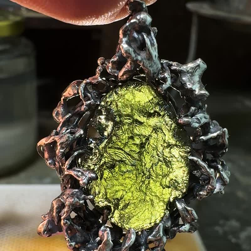 Moldavite / 捷克陨石 / 木灵 - 项链 - 半宝石 绿色