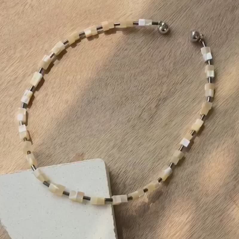 Mell天然珍珠母贝锁骨链项链 - 项链 - 贝壳 