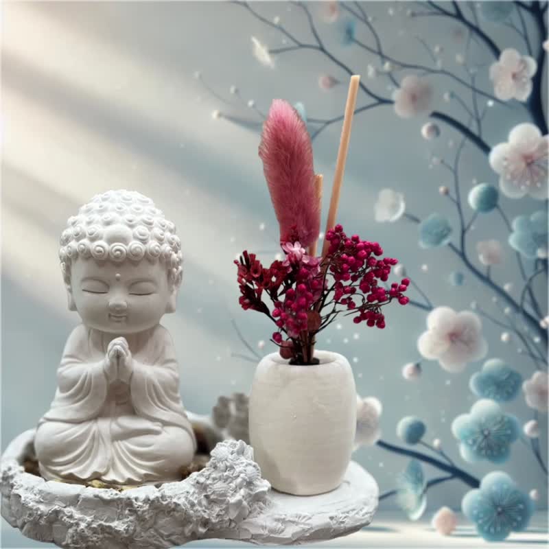 净念吉祥公仔之顺德 豪华田园套组 搭配精油香氛 静谧间传递祥和 - 香薰/精油/线香 - 水泥 白色