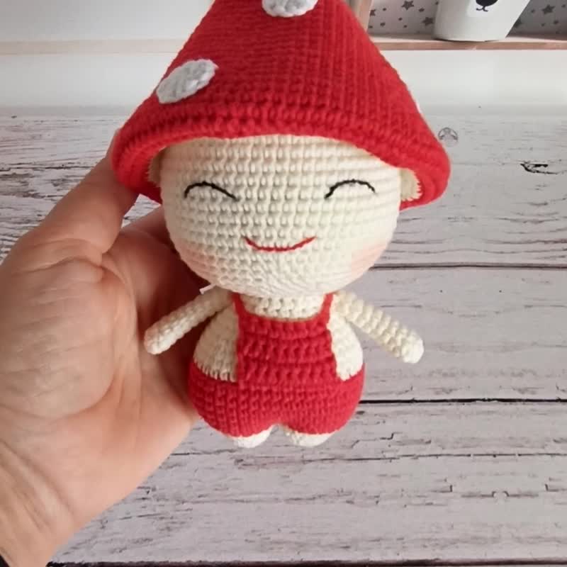 Crochet mushroom doll, Xmas gift toy Toadstool , birthday gift for kids, - 玩具/玩偶 - 棉．麻 多色