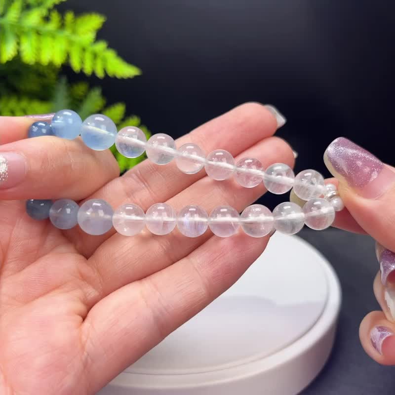 貔貅蓝针水晶手串 搭配渐变海蓝宝 奶油体蓝月光石 S925银鱼尾 - 手链/手环 - 水晶 