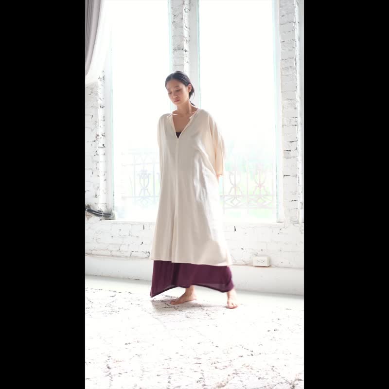 OMAKE 钥匙领落肩前开衩罩衫洋装 / 菱纹布 深褐 - 洋装/连衣裙 - 棉 咖啡色