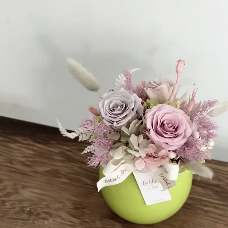 【永生玫瑰花盆花】• 情人节礼物/生日礼物/永生花/永生玫瑰花 - 干燥花/捧花 - 植物．花 粉红色