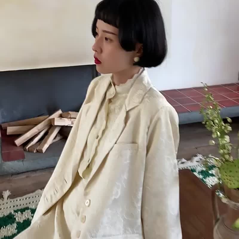 奶油色 暗紋提花西裝 浮雕肌理三粒扣寬鬆休閑外套 日常精緻通勤 - 女装西装外套/风衣 - 其他人造纤维 黄色