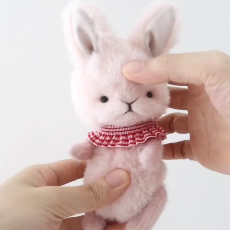 新手OK! 手缝兔仔关节玩偶 艺术家泰迪熊工作坊 香港情侣工作坊 - 编织/羊毛毡/布艺 - 其他材质 