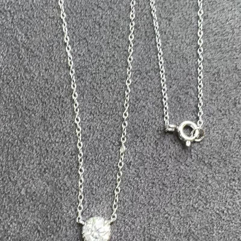 复古微镶光圈 0.5ct 八心八箭莫桑钻锁骨项链 925 纯银 - 项链 - 银 
