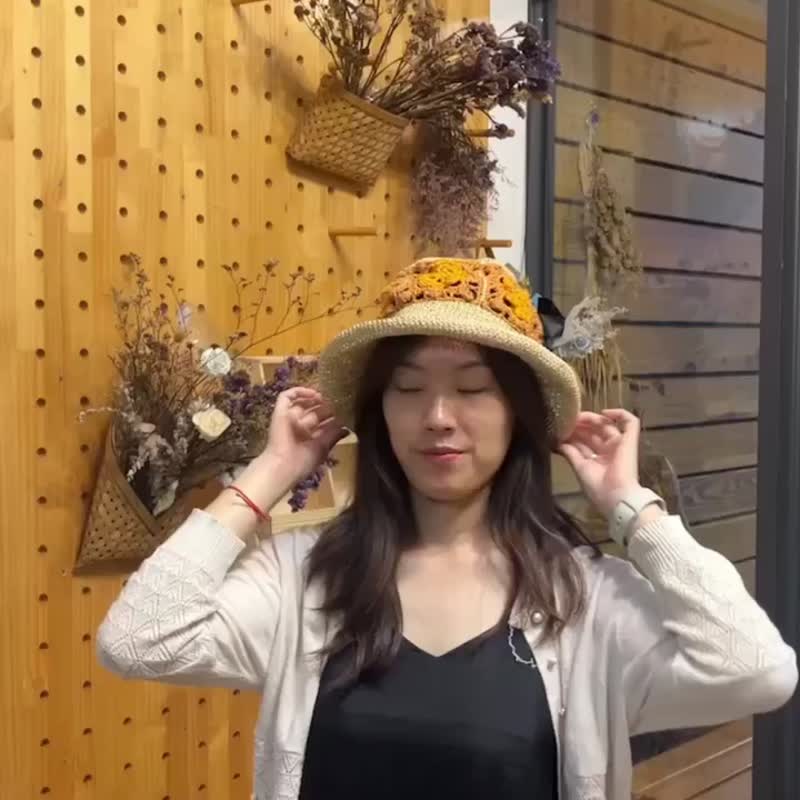 手工钩织渔夫帽-三色拼接长帽檐渔夫帽。小麦色+深橘+亮橘 - 帽子 - 棉 
